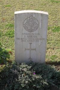Ismailia War Memorial Cemetery - Garner, Sidney